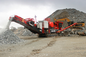  UJ440i mobile crusher 