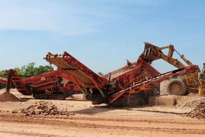  Der neue Terex® Finlay 893 im Einsatz • The new Terex® Finlay 893 in action 