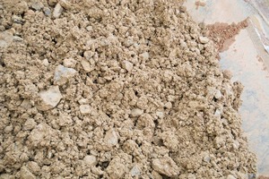 2	Schwerwaschbare tonhaltige Materialien • Clay-heavy ­material deposits which is difficult to wash 