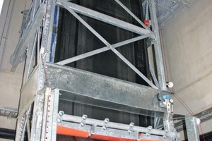  5 Geschlossener Doppelgurförderer # Close double belt conveyor  