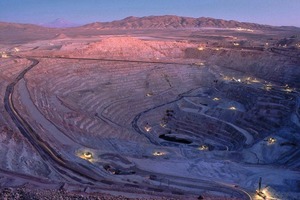  7 Escondida Kupfermine in Chile • Escondida copper mine in Chile<br /> 